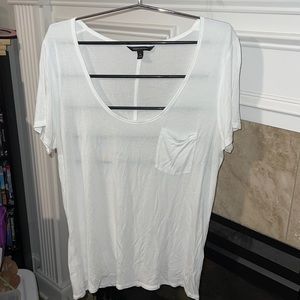 Incredibly soft Banana Republic V neck